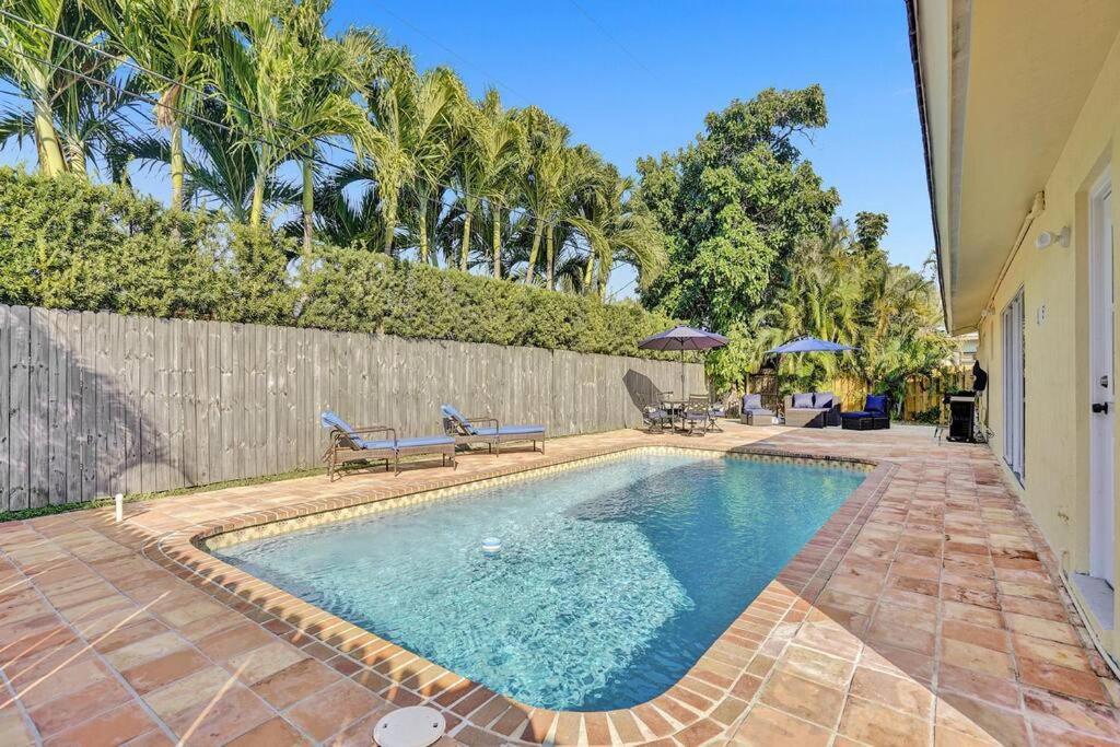 Beautiful 4 Bedrooms/Pool/Walk To Beach Deerfield Beach Bagian luar foto