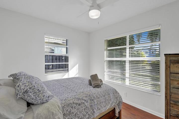 Beautiful 4 Bedrooms/Pool/Walk To Beach Deerfield Beach Bagian luar foto