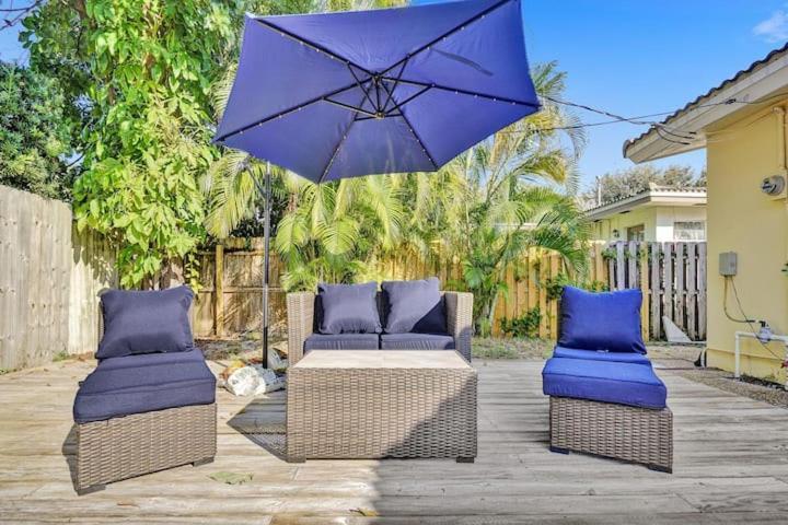 Beautiful 4 Bedrooms/Pool/Walk To Beach Deerfield Beach Bagian luar foto