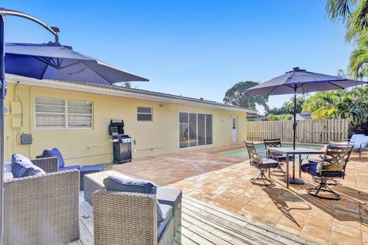 Beautiful 4 Bedrooms/Pool/Walk To Beach Deerfield Beach Bagian luar foto